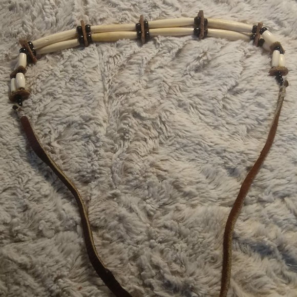Bone / Black beaded Leather Strap Necklace - Picture 16 of 16